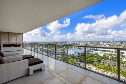 Condominio en venta en Bal Harbour, Florida, 3 dormitorios, 290.6 m2 № 1427534 - foto 30