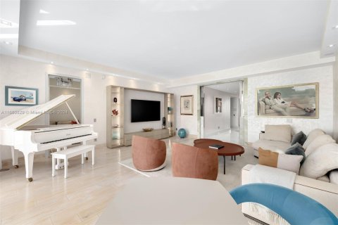 Condominio en venta en Bal Harbour, Florida, 3 dormitorios, 290.6 m2 № 1427534 - foto 4