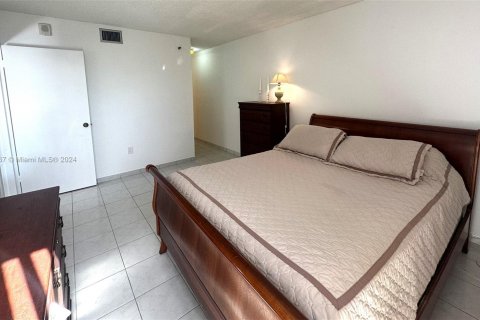 Condominio en venta en Miami, Florida, 1 dormitorio, 73.39 m2 № 1427505 - foto 13