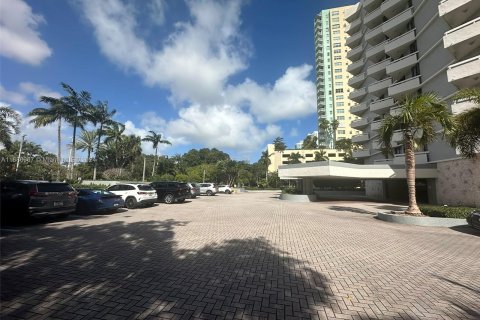 Condominio en venta en Miami, Florida, 1 dormitorio, 73.39 m2 № 1427505 - foto 18