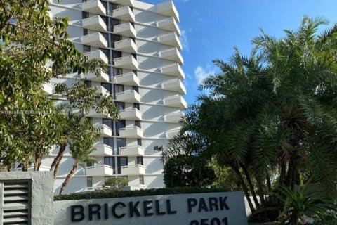 Condominio en venta en Miami, Florida, 1 dormitorio, 73.39 m2 № 1427505 - foto 20