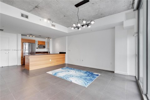 Condominio en venta en Miami, Florida, 60.85 m2 № 1423972 - foto 11