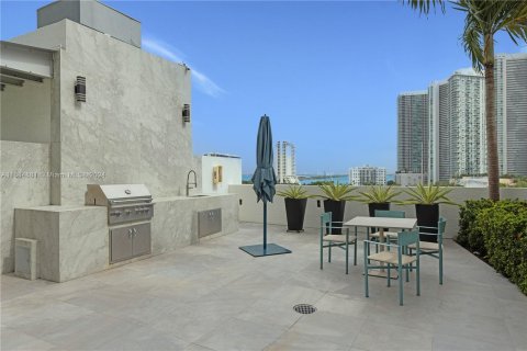 Condominio en venta en Miami, Florida, 60.85 m2 № 1423972 - foto 26