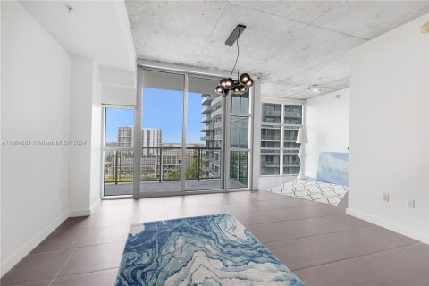 Condominio en venta en Miami, Florida, 60.85 m2 № 1423972 - foto 8