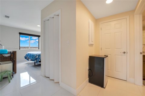 Condominio en venta en Doral, Florida, 3 dormitorios, 141.68 m2 № 1039829 - foto 15