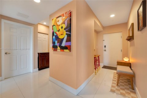 Condominio en venta en Doral, Florida, 3 dormitorios, 141.68 m2 № 1039829 - foto 3