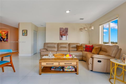 Condominio en venta en Doral, Florida, 3 dormitorios, 141.68 m2 № 1039829 - foto 5