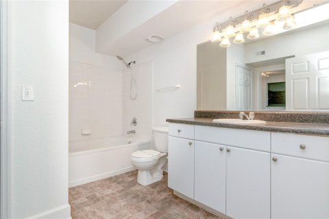 Condominio en venta en Orlando, Florida, 2 dormitorios, 113.62 m2 № 1036815 - foto 12