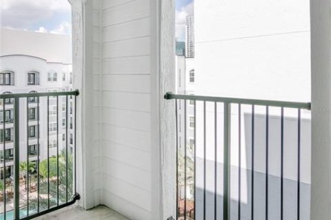 Condominio en venta en Orlando, Florida, 2 dormitorios, 113.62 m2 № 1036815 - foto 11