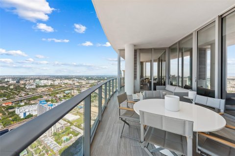 Condominio en venta en Miami, Florida, 4 dormitorios, 307.69 m2 № 1428358 - foto 3