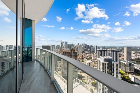 Condominio en venta en Miami, Florida, 4 dormitorios, 307.69 m2 № 1428358 - foto 18