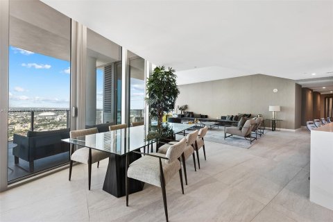 Condominio en venta en Miami, Florida, 4 dormitorios, 307.69 m2 № 1428358 - foto 13