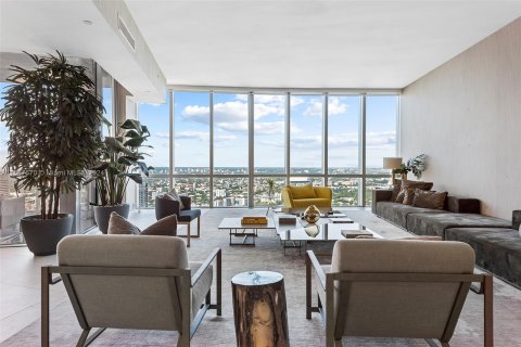 Condominio en venta en Miami, Florida, 4 dormitorios, 307.69 m2 № 1428358 - foto 7