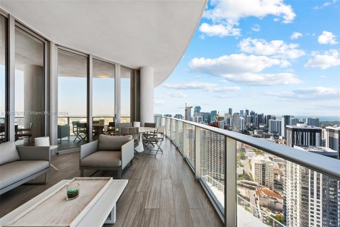 Condominio en venta en Miami, Florida, 4 dormitorios, 307.69 m2 № 1428358 - foto 17