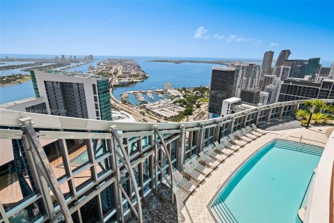 Condominio en venta en Miami, Florida, 4 dormitorios, 485.41 m2 № 1428356 - foto 27