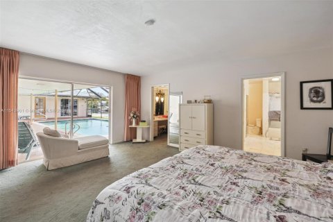 Villa ou maison à vendre à North Miami Beach, Floride: 5 chambres, 283.54 m2 № 1072826 - photo 27