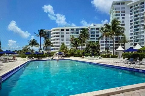 Condominio en venta en Miami Beach, Florida, 2 dormitorios, 95.69 m2 № 1372856 - foto 8