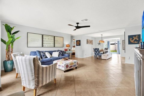 Casa en venta en Seminole, Florida, 4 dormitorios, 196.4 m2 № 1344113 - foto 2