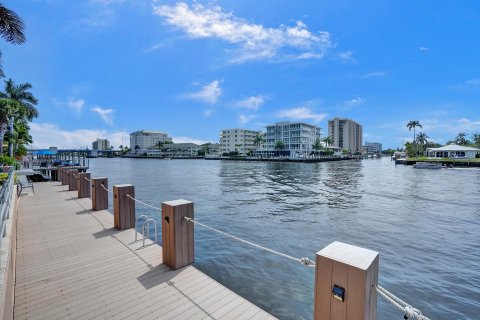 Condo in Fort Lauderdale, Florida, 2 bedrooms  № 1029386 - photo 7