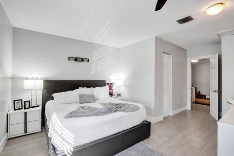 Villa ou maison à vendre à Dania Beach, Floride: 4 chambres, 198.25 m2 № 1029262 - photo 19