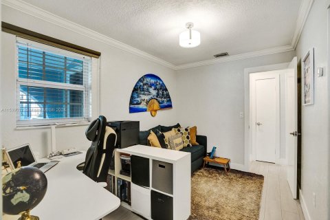 Casa en venta en Dania Beach, Florida, 4 dormitorios, 198.25 m2 № 1029262 - foto 22