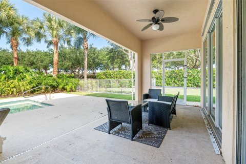 House in Wellington, Florida 3 bedrooms, 185.9 sq.m. № 1068552 - photo 4