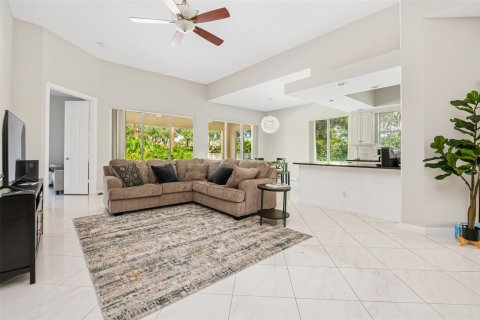 House in Wellington, Florida 3 bedrooms, 185.9 sq.m. № 1068552 - photo 27