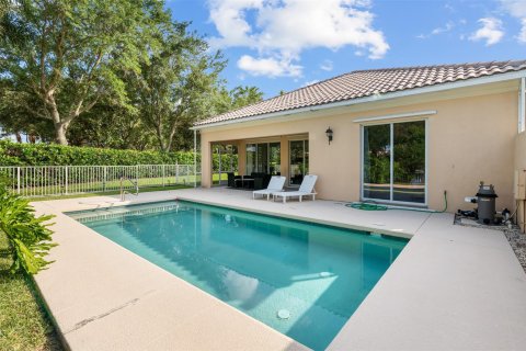 House in Wellington, Florida 3 bedrooms, 185.9 sq.m. № 1068552 - photo 6