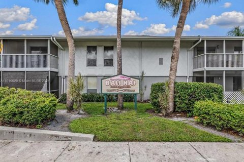 Condo in Fort Myers, Florida, 1 bedroom  № 1241625 - photo 2