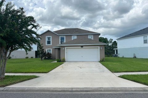 Villa ou maison à louer à Titusville, Floride: 4 chambres, 209.22 m2 № 1358400 - photo 1