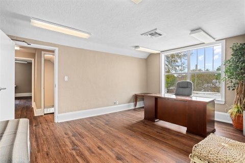 Immobilier commercial à louer à Kissimmee, Floride: 252.69 m2 № 1051535 - photo 19