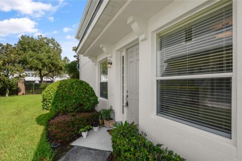 Touwnhouse à vendre à Orlando, Floride: 2 chambres, 160.07 m2 № 1373777 - photo 3