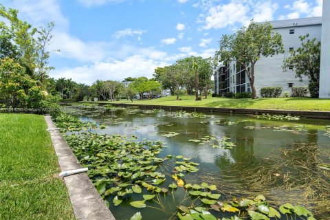 Villa ou maison à vendre à Oakland Park, Floride: 3 chambres, 166.11 m2 № 1326004 - photo 23