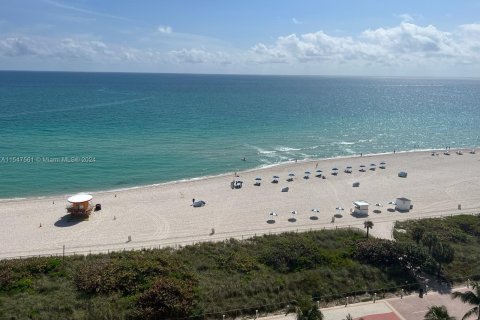 Condominio en venta en Miami Beach, Florida, 2 dormitorios, 118.08 m2 № 1056710 - foto 1