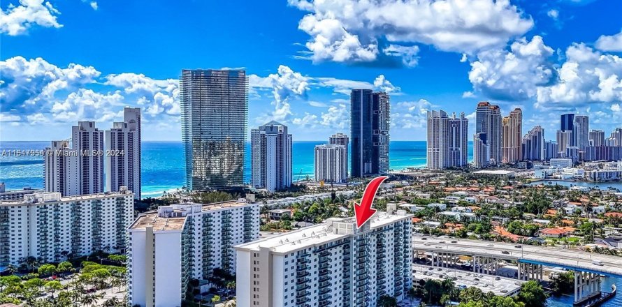 Condo in Sunny Isles Beach, Florida, 2 bedrooms  № 1330984