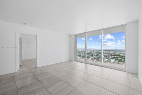 Condo in Miami Beach, Florida, 3 bedrooms  № 1331873 - photo 10