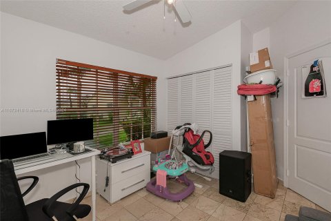 Copropriété à vendre à Miami, Floride: 3 chambres, 99.41 m2 № 1396765 - photo 23