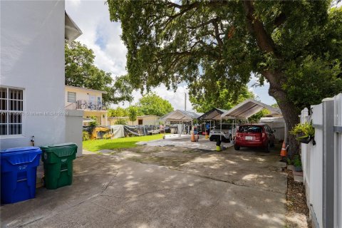 Commercial property in Miami, Florida 144.93 sq.m. № 1241326 - photo 14