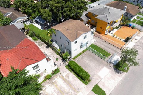 Commercial property in Miami, Florida 144.93 sq.m. № 1241326 - photo 3