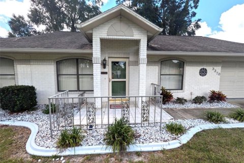 House in Ocala, Florida 3 bedrooms, 129.6 sq.m. № 1346237 - photo 1