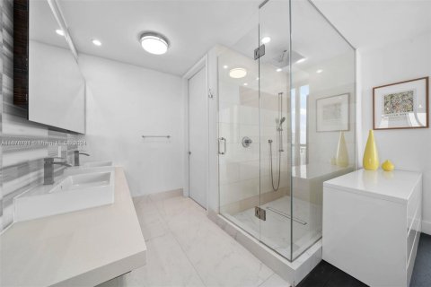 Copropriété à vendre à Miami, Floride: 2 chambres, 153.01 m2 № 1406237 - photo 20