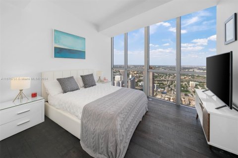 Condo in Miami, Florida, 2 bedrooms  № 1406237 - photo 21