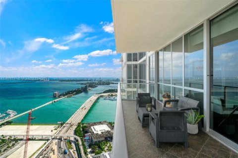 Condo in Miami, Florida, 2 bedrooms  № 1406237 - photo 27