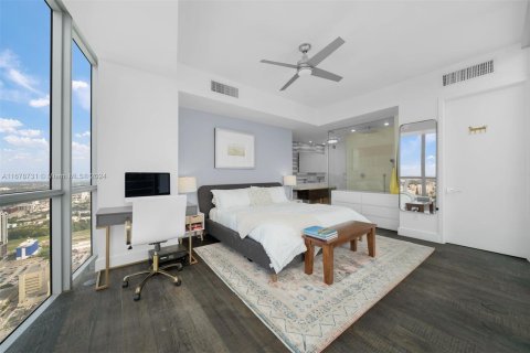 Condo in Miami, Florida, 2 bedrooms  № 1406237 - photo 19