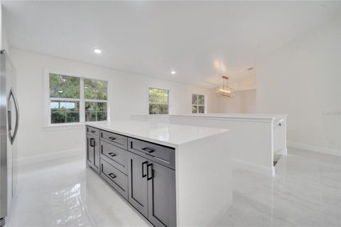 Villa ou maison à vendre à Kissimmee, Floride: 4 chambres, 263.94 m2 № 1278234 - photo 19