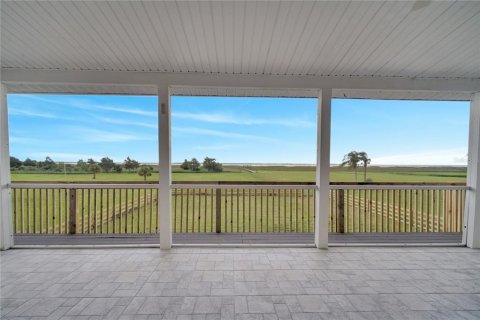 Villa ou maison à vendre à Kissimmee, Floride: 4 chambres, 263.94 m2 № 1278234 - photo 14