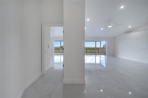 Villa ou maison à vendre à Kissimmee, Floride: 4 chambres, 263.94 m2 № 1278234 - photo 24