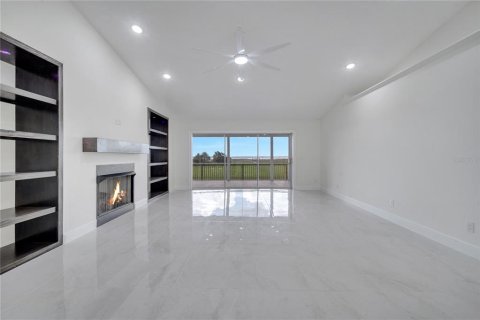 Villa ou maison à vendre à Kissimmee, Floride: 4 chambres, 263.94 m2 № 1278234 - photo 10