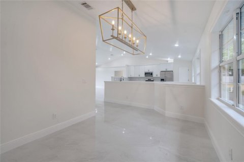 Villa ou maison à vendre à Kissimmee, Floride: 4 chambres, 263.94 m2 № 1278234 - photo 23