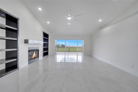 Villa ou maison à vendre à Kissimmee, Floride: 4 chambres, 263.94 m2 № 1278234 - photo 12